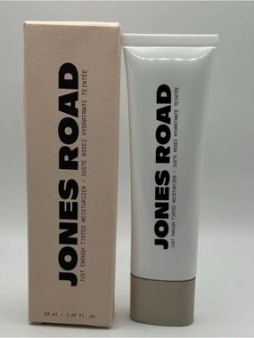 JONES ROAD Just Enough Tinted Moisturizer - light Clair